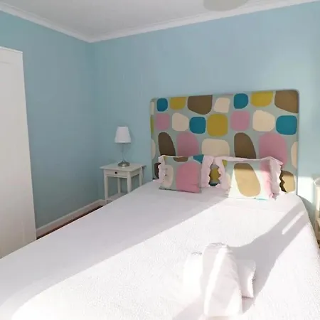 Seaside With Terrace And Pool