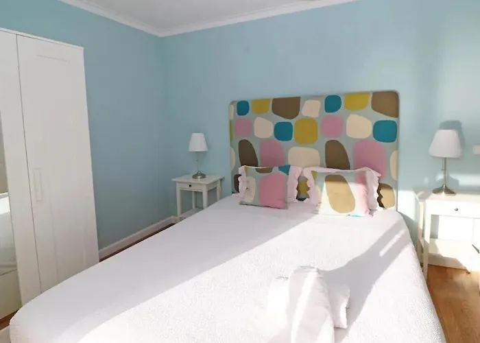 Seaside With Terrace And Pool